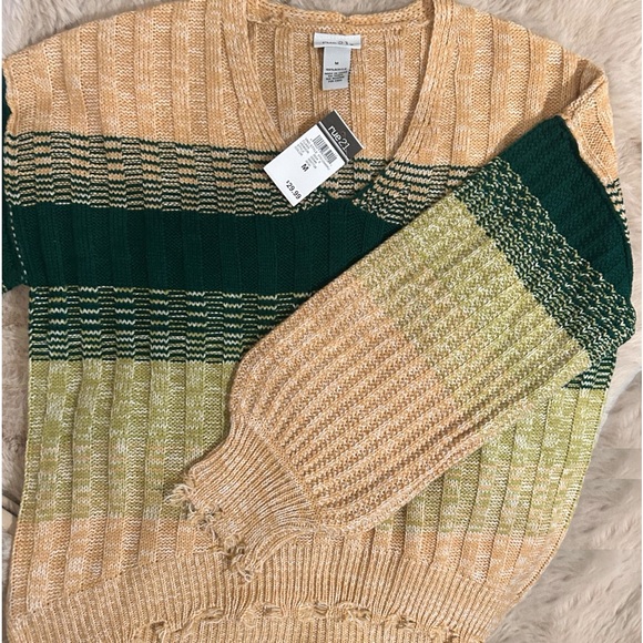 Rue21 Sweaters - NWT Rue 21 V Neck Drop Shoulder High-Low Transitional Knit Sweater Women’s, M